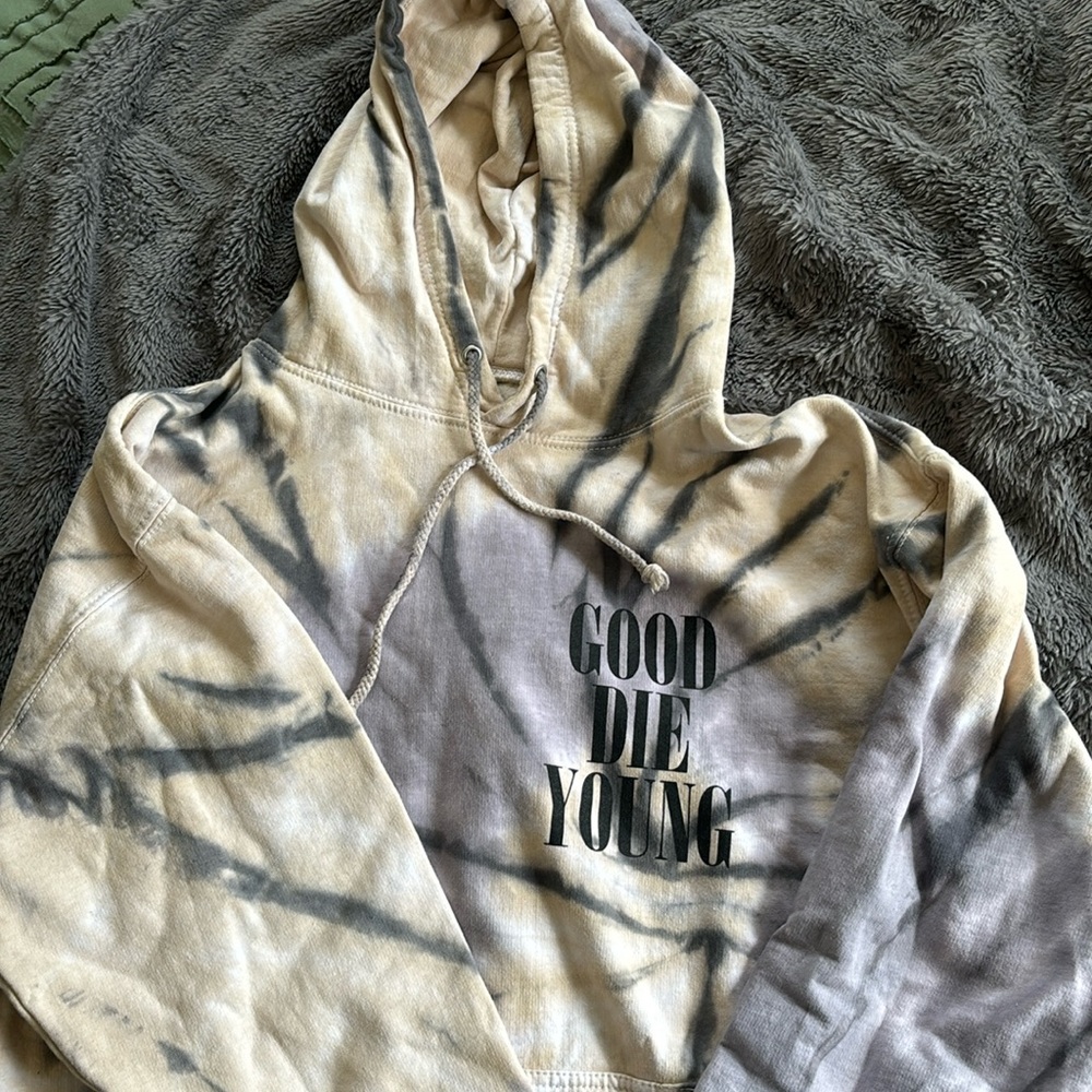 Tye dye sweater